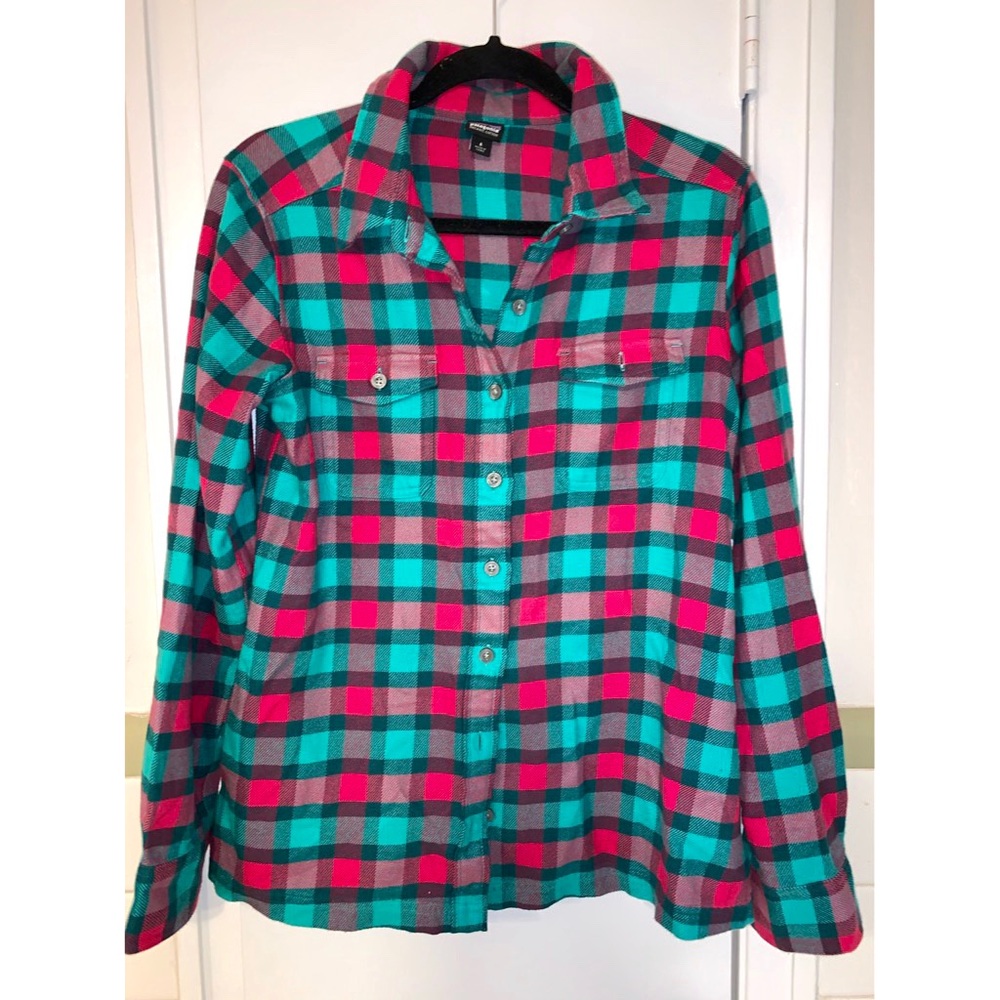 Patagonia Pink & Green Organic Cotton